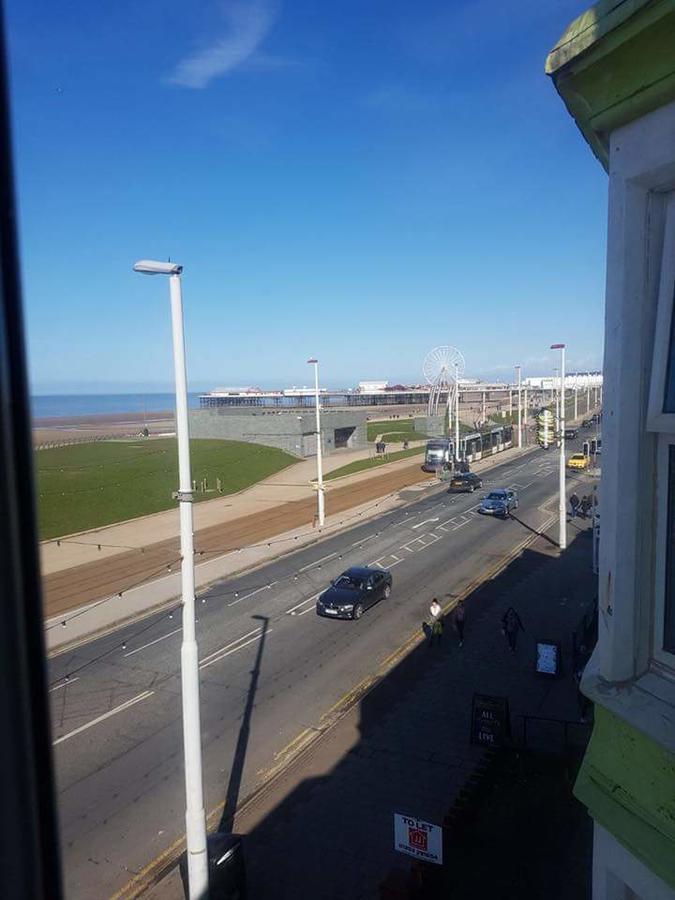 Wallace Hotel Blackpool Dış mekan fotoğraf
